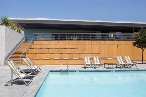 Custom Hotel LAX zwembad